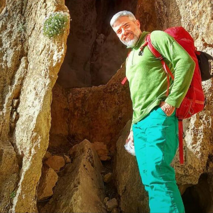 احمد بدیعی فرجام